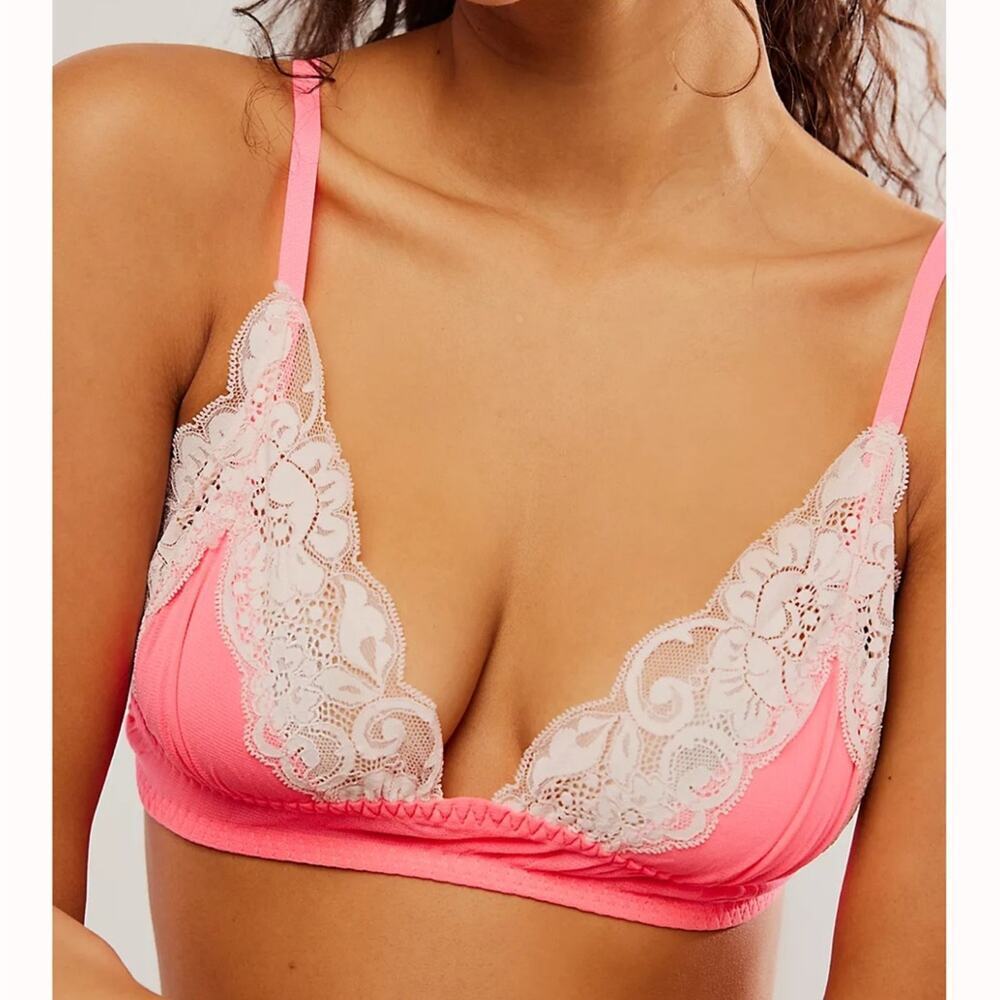 HAH On the Double Bralette in Bubblegum NWT Small